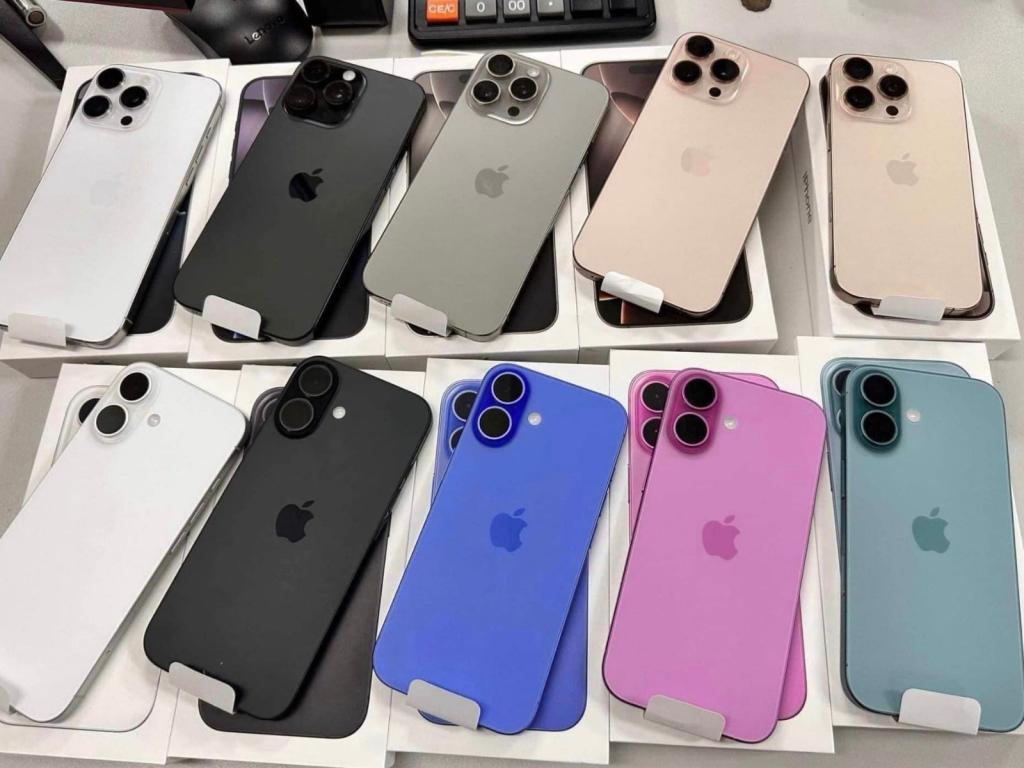 Apple iPhone 16 Pro Max, iPhone 16 Pro, iPhone 16